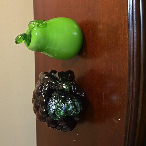 Glass Fruit Pear and Grapes Set of 2 - Picture 2 of 4